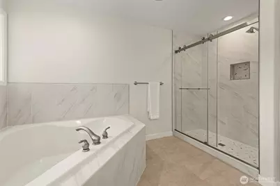 765 Vashon Avenue NE, Renton, WA 98059 - Photo 17