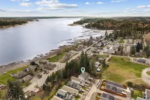 21 E Sullivan St, Allyn, WA 98524 - Photo 3