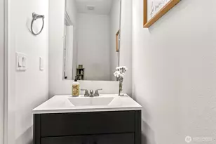 21 E Sullivan St, Allyn, WA 98524 - Photo 17