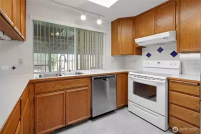 11920 4th Avenue E, Tacoma, WA 98445 - Photo 11