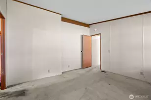 139 NE Saturn Ln, Bremerton, WA 98311 - Photo 19