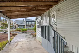 139 NE Saturn Ln, Bremerton, WA 98311 - Photo 25