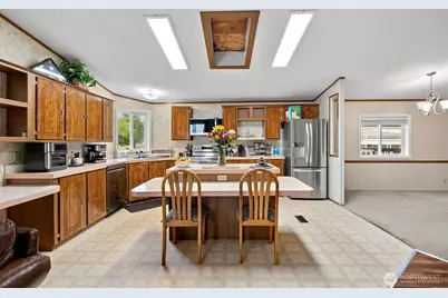 139 NE Saturn Lane, Bremerton, WA 98311 - Photo 7