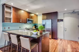 900 Lenora St, Seattle, WA 98121 - Photo 7