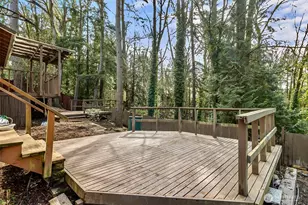 13009 SE 49th St, Bellevue, WA 98006 - Photo 35