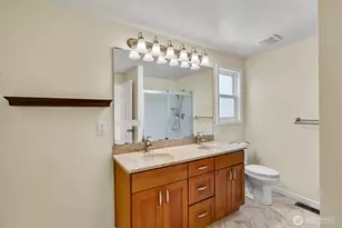 13009 SE 49th St, Bellevue, WA 98006 - Photo 29