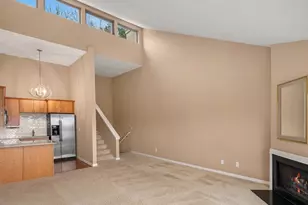 5829 NE 75th St, Seattle, WA 98115 - Photo 9