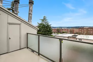 5829 NE 75th St, Seattle, WA 98115 - Photo 3