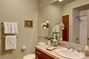 910 Lenora St, Seattle, WA 98121 - Photo 7