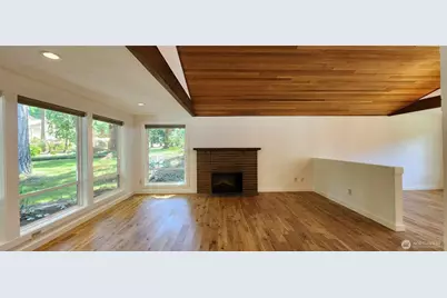 2417 Sahalee Drive W, Sammamish, WA 98074 - Photo 9