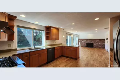 2417 Sahalee Drive W, Sammamish, WA 98074 - Photo 13