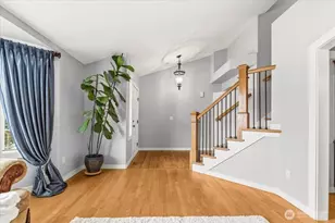 13721 SE 255th Pl, Kent, WA 98042 - Photo 9