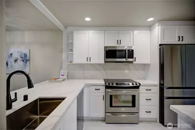 13896 NE 66th Street #586, Redmond, WA 98052 - Photo 1