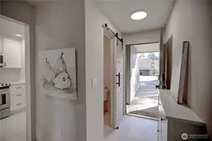 13896 NE 66th St, Redmond, WA 98052 - Photo 3