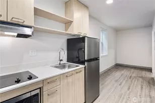 4046 8th Ave NE, Seattle, WA 98105 - Photo 17