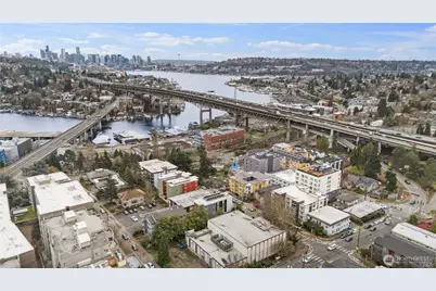 4046 8th Avenue NE, Seattle, WA 98105 - Photo 39