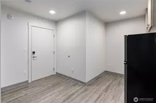 4046 8th Ave NE, Seattle, WA 98105 - Photo 15