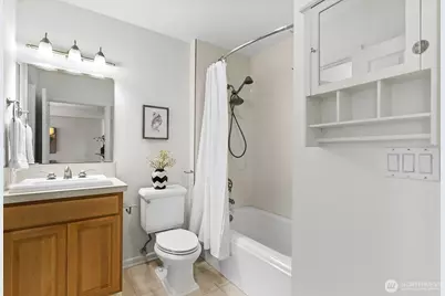 4847 California Avenue SW #402, Seattle, WA 98116 - Photo 17