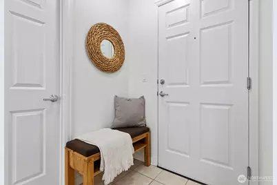 4847 California Avenue SW #402, Seattle, WA 98116 - Photo 5