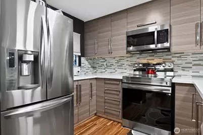 25131 98th Place S #B110, Kent, WA 98030 - Photo 3