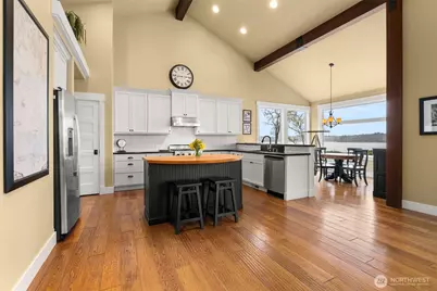 4827 Bayshore Lane NW, Olympia, WA 98502 - Photo 13