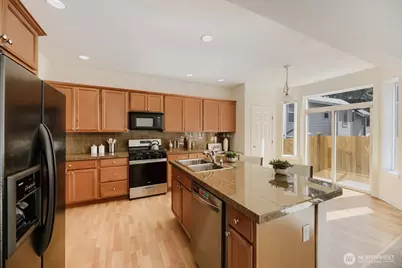 12933 NE 203rd Street, Woodinville, WA 98072 - Photo 11