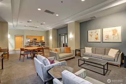 1100 106th Avenue NE #801, Bellevue, WA 98004 - Photo 21