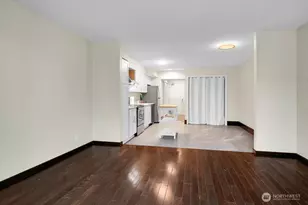 1100 106th Ave NE, Bellevue, WA 98004 - Photo 9