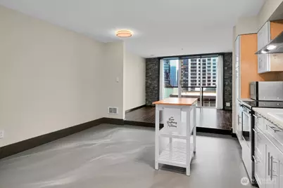 1100 106th Avenue NE #801, Bellevue, WA 98004 - Photo 13