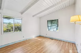 4105 Pleasant Hill Rd, Kelso, WA 98626 - Photo 5