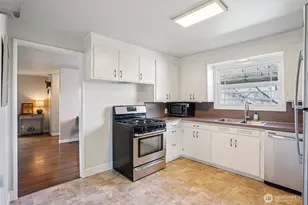 919 S 74th St, Tacoma, WA 98408 - Photo 9