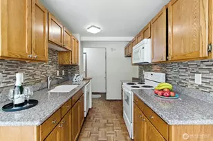 26425 Pennsylvania Ave NE, Kingston, WA 98346 - Photo 5