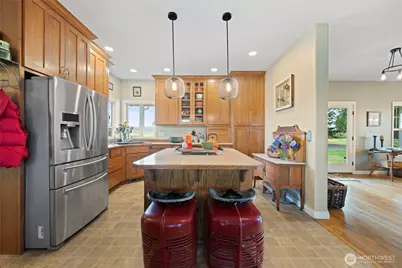 9177 Collins Road, Sedro Woolley, WA 98284 - Photo 5