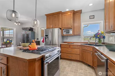 9177 Collins Road, Sedro Woolley, WA 98284 - Photo 5