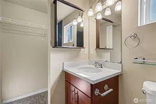 2327 NE 86th St, Seattle, WA 98115 - Photo 19