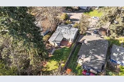 2327 NE 86th Street, Seattle, WA 98115 - Photo 27