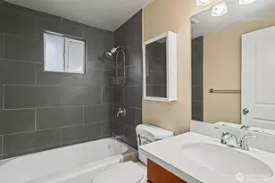 2327 NE 86th St, Seattle, WA 98115 - Photo 21