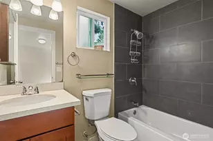 2327 NE 86th St, Seattle, WA 98115 - Photo 19