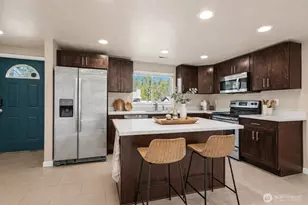 2327 NE 86th St, Seattle, WA 98115 - Photo 7