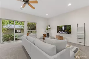 221 8th Ave W, Kirkland, WA 98033 - Photo 13