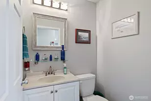 2412 16th St, Anacortes, WA 98221 - Photo 15