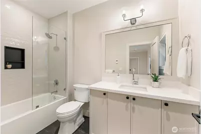 12811 SE 44th Place, Bellevue, WA 98006 - Photo 31