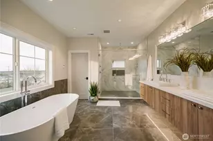 12811 SE 44th Pl, Bellevue, WA 98006 - Photo 23