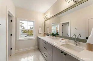 12811 SE 44th Pl, Bellevue, WA 98006 - Photo 33