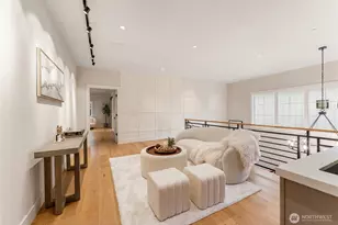 12811 SE 44th Pl, Bellevue, WA 98006 - Photo 17