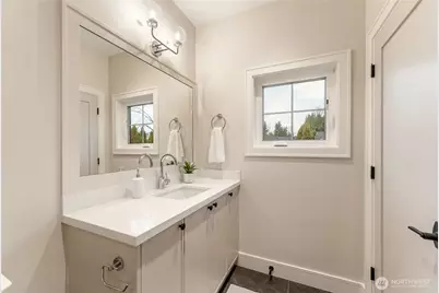 12811 SE 44th Place, Bellevue, WA 98006 - Photo 29