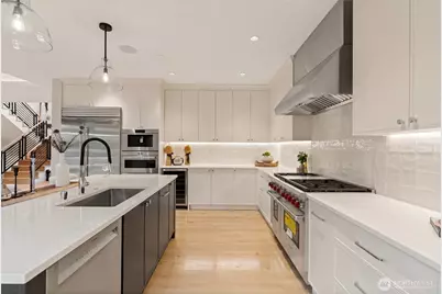 12811 SE 44th Place, Bellevue, WA 98006 - Photo 7