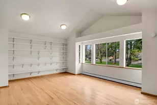 4719 NE Park Pl, Seattle, WA 98115 - Photo 23