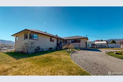 644 Dewberry Avenue E, Omak, WA 98841 - Photo 3
