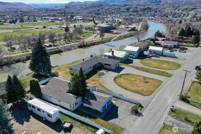 644 Dewberry Avenue E, Omak, WA 98841 - Photo 1